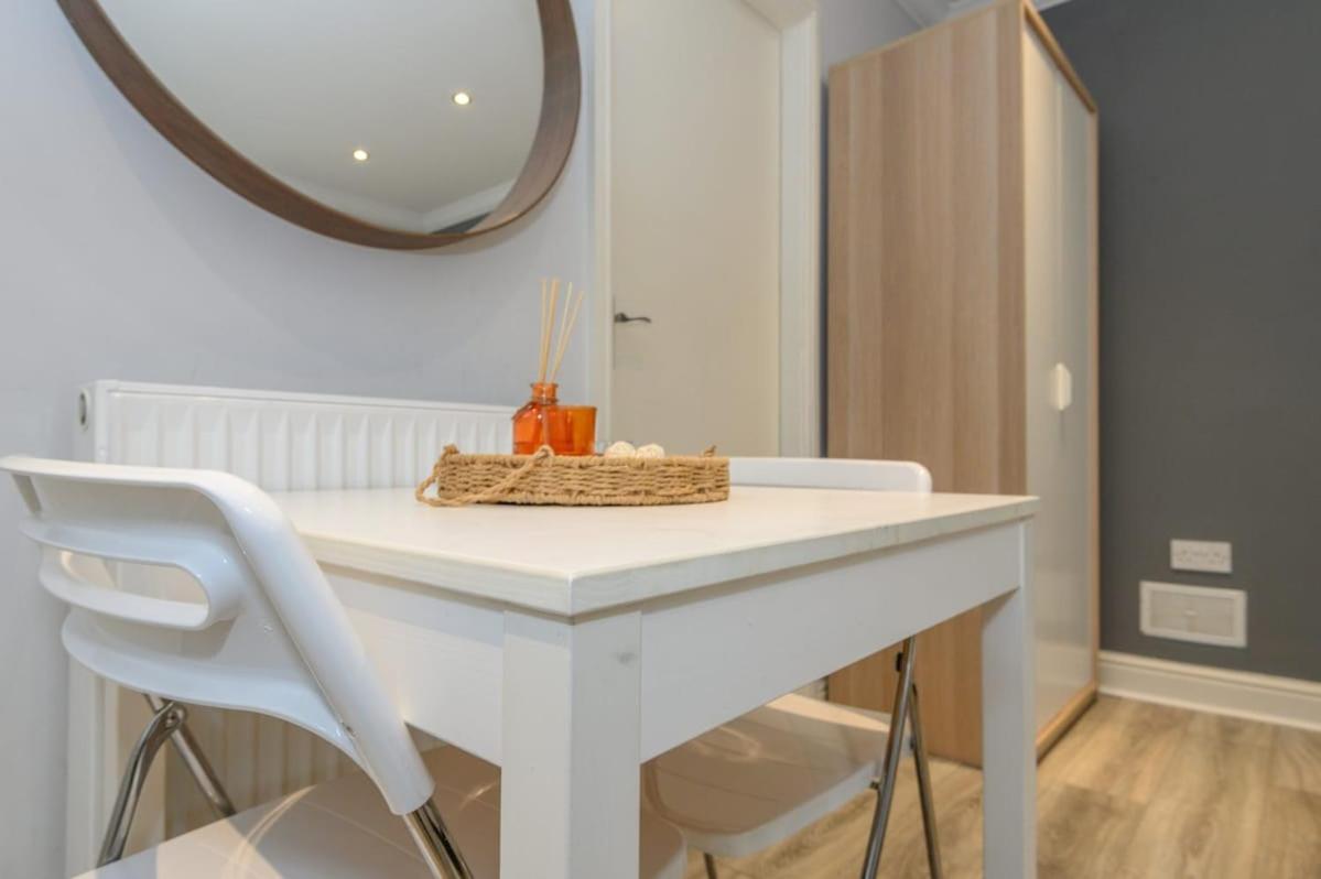 Boutique Flat In Huddersfield Town Centre 아파트 외부 사진