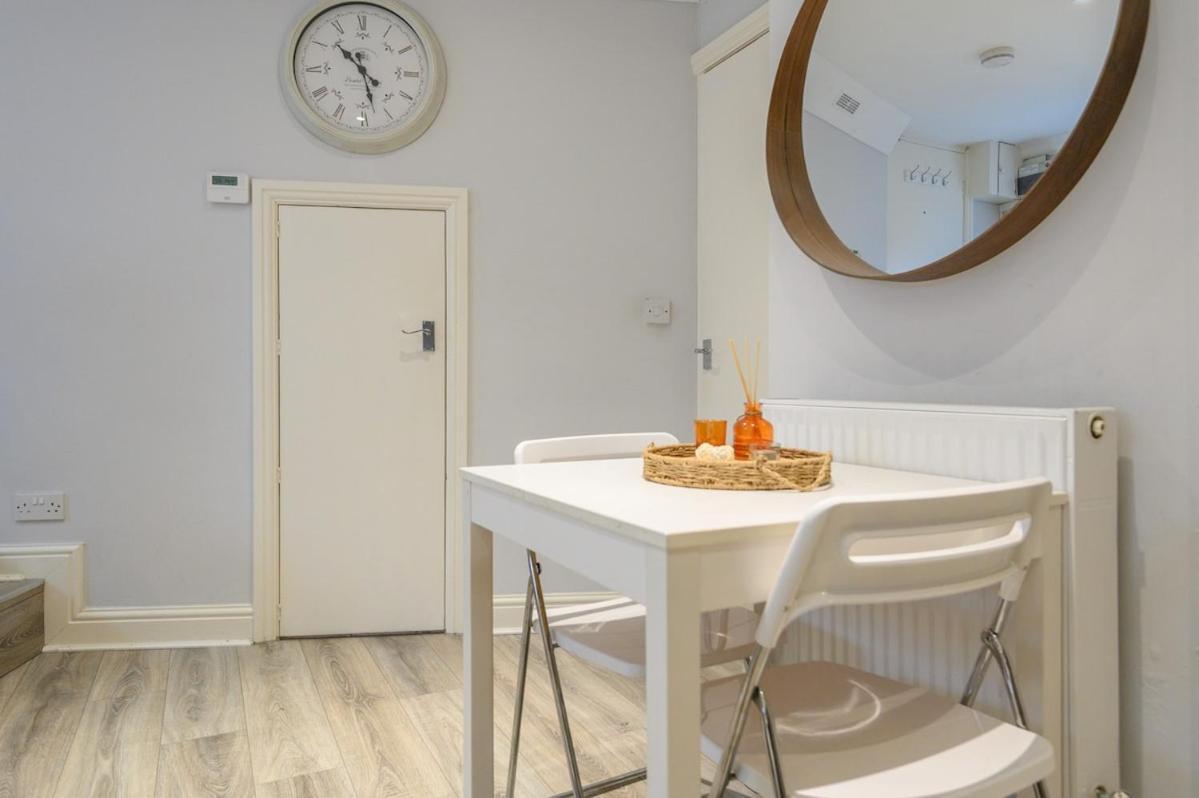 Boutique Flat In Huddersfield Town Centre 아파트 외부 사진