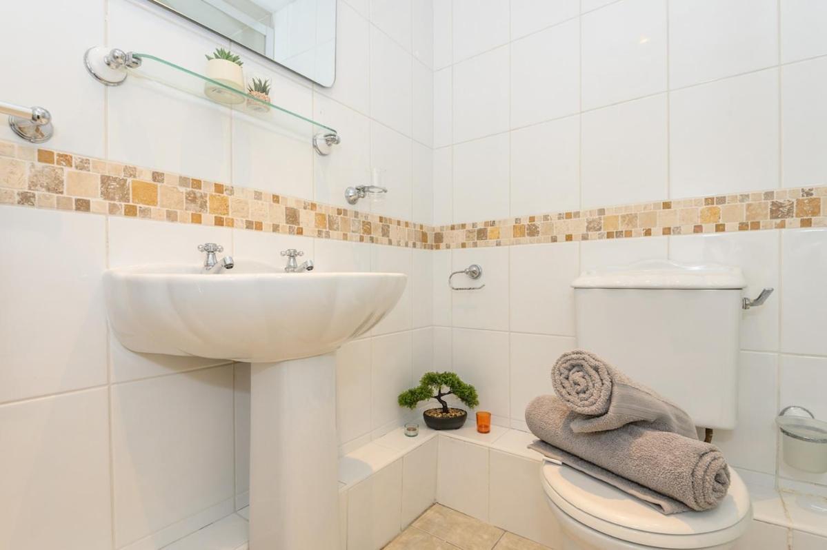 Boutique Flat In Huddersfield Town Centre 아파트 외부 사진